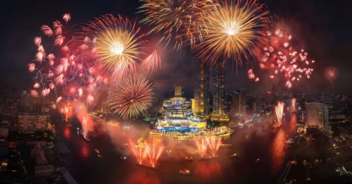 Amazing Thailand Countdown 2025_พลุรักษ์โลกจากข้าวเหนียวไทย
