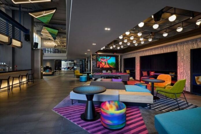 w xyz bar, Aloft Bangkok - Sukhumvit 11 (2)